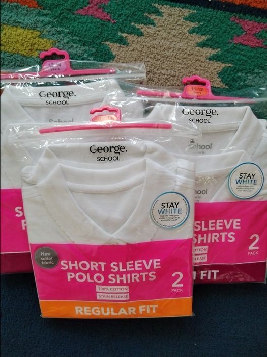 Seturi de tricouri și bluze pentru școală