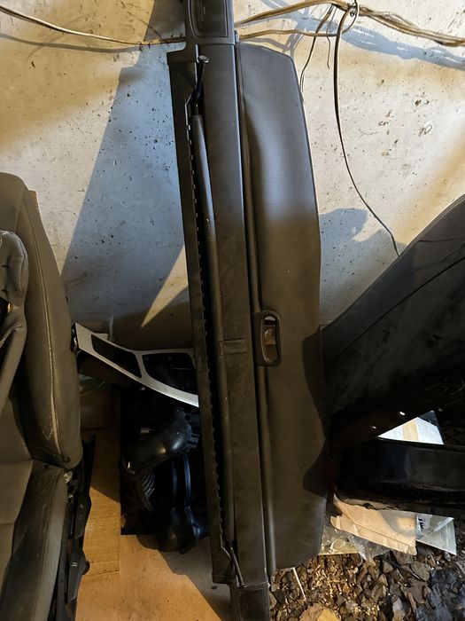 Щора за багажник за BMW E91 черна