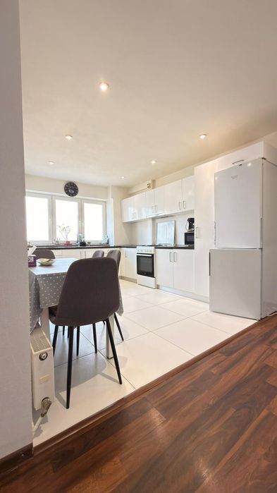 Apartament de vânzare 2 camere zona intim complet mobilat și utilat