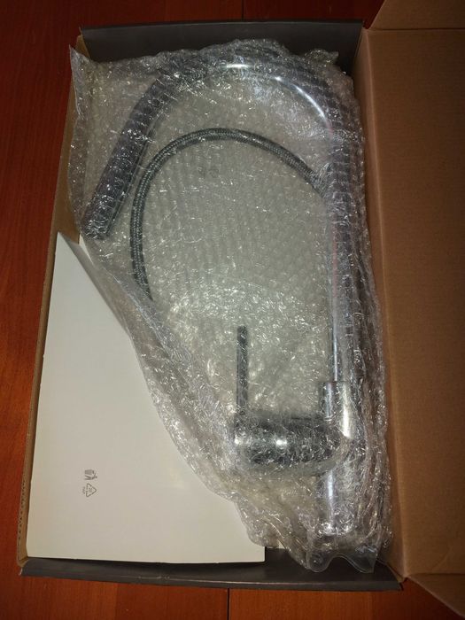 Смесител за кухненска мивка. Нов.