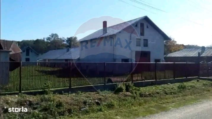 Teren intravilan si construcții în comuna Dragodana, sat Burduca.