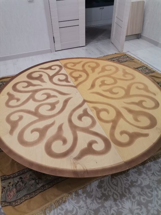 Продается деревянный круглый стол!