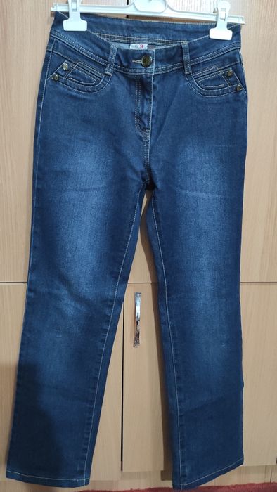 Джинсы в отличном состоянии
