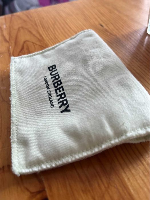 Дълги обеци Burberry