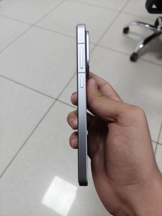 Oppo Find X9 sotuvda