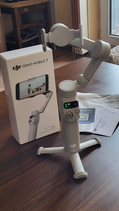 DJI Osmo Mobile 7