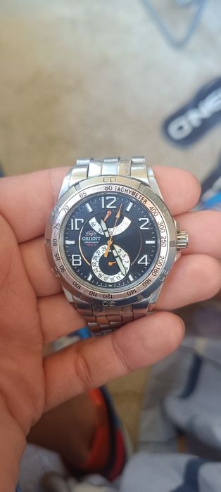 Vând Orient Automatic
