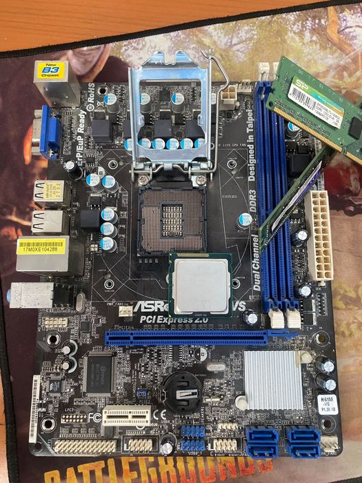 Материнская плата в сборке с i3 6gb ddr3