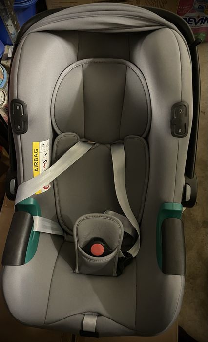 Детско столче за кола Britax Römer BABY-SAFE iSENSE