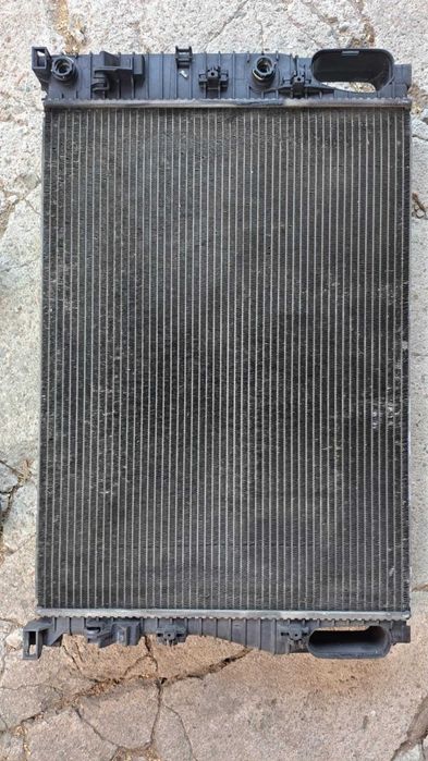 Воден  радиатор  за  Mercedes  -  Benz