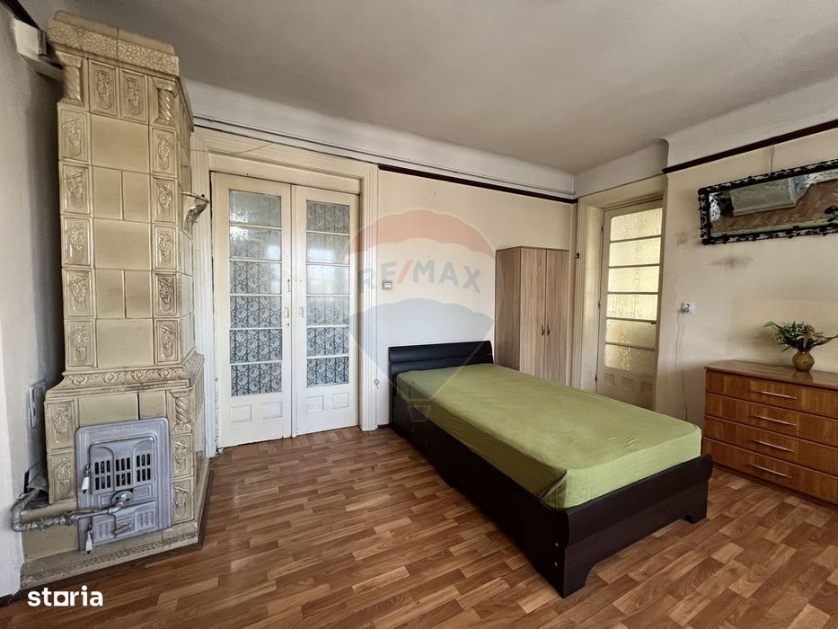 Apartament cu 3 camere de vânzare în zona Bucur Obor