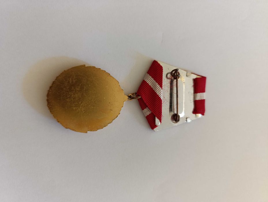 Орден червено знаме