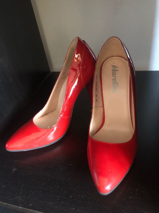Pantofi rosii de lac din piele naturala Marelbo