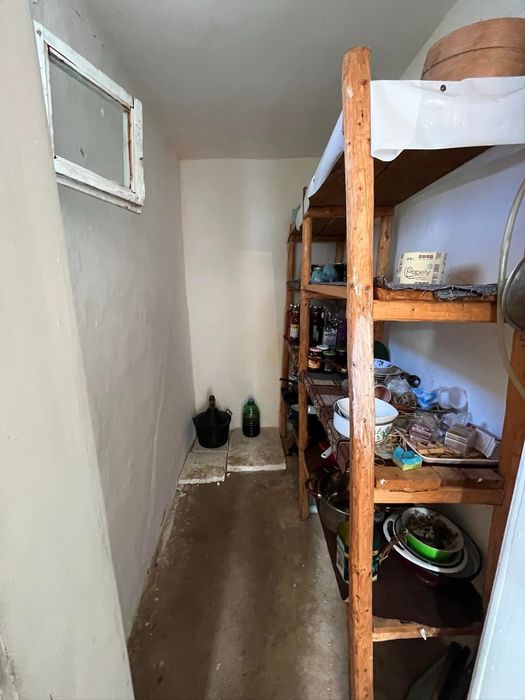 Casa la tara cu gradina