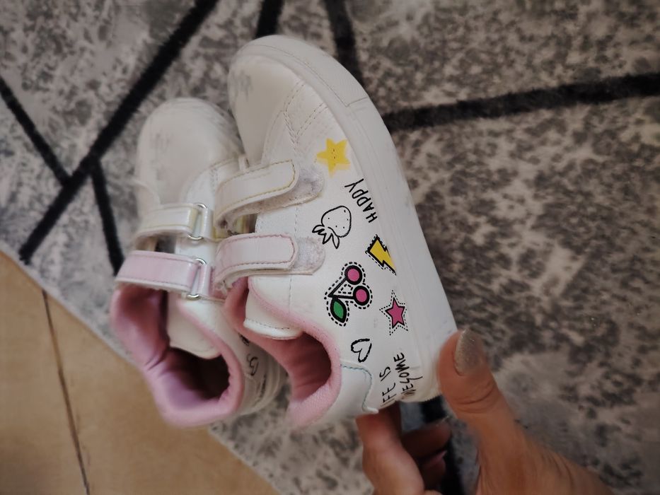 Обувчици различни размери