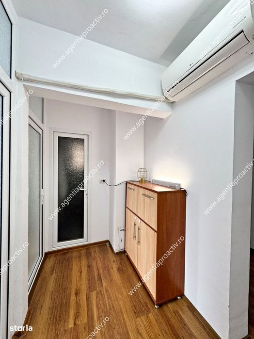 Apartament 3 camere, decomandat– Micro 20-77 mp