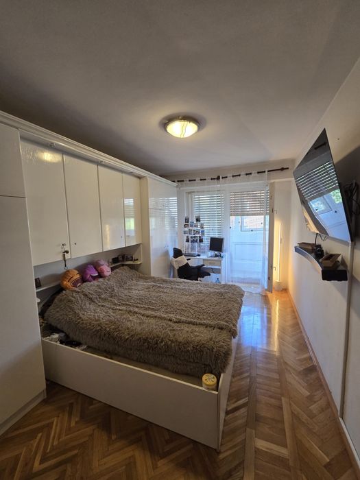 Apartament Samantha etaj intermediar - str. Calimanesti Polivalenta