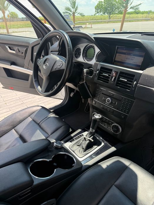 Продава Мерцедес GLK