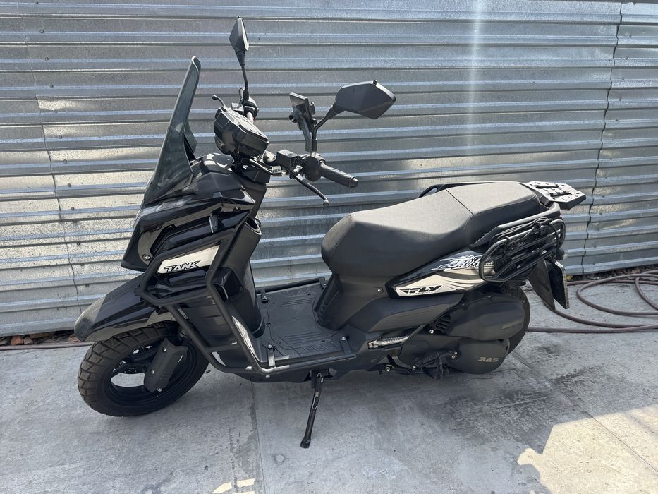 Скутер Tank 5, 175 куб.