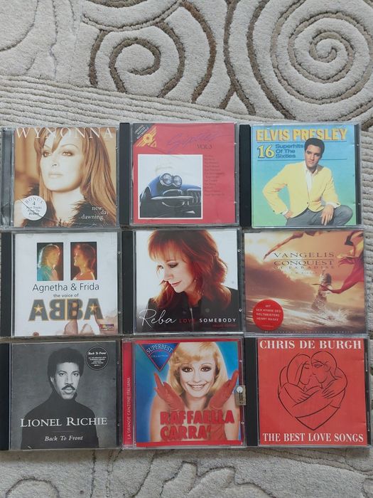 Lot de 16 cd uri diverse