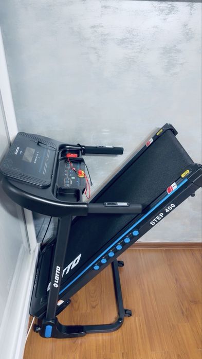 Vand banda electrica stare foarte buna