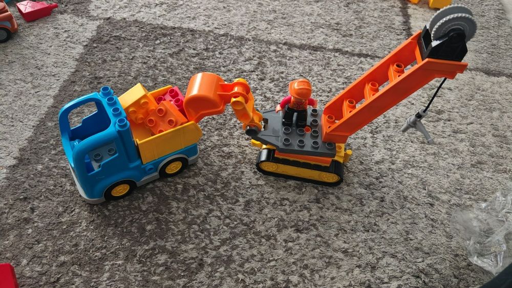 Seturi Lego Duplo si placi individuale