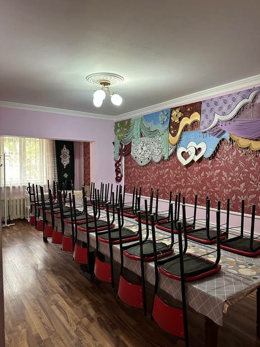 Продаётся нежилая квартира, 3-комнатная переделанная в 4-комнатную