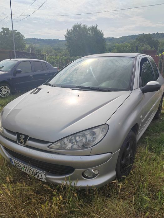 PEUGEOT 206 2001