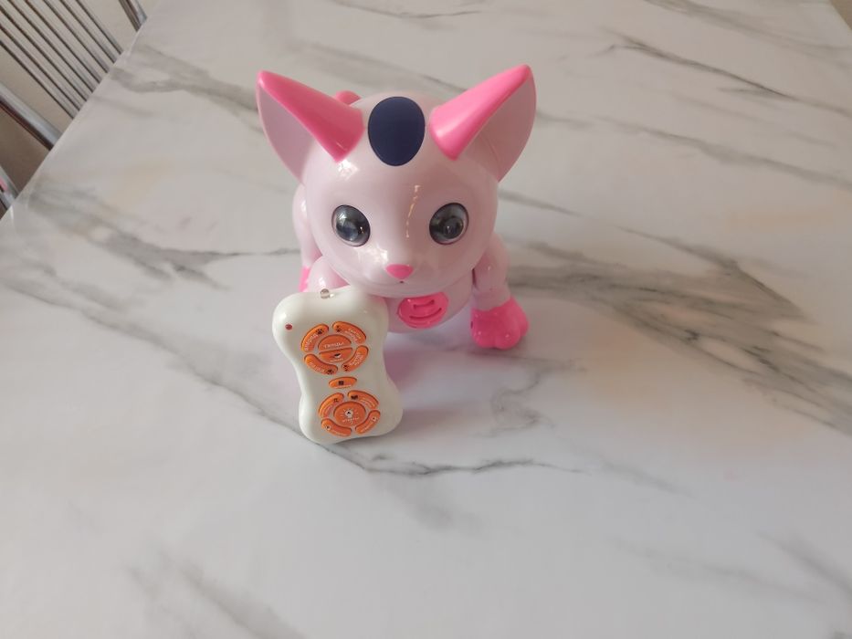 Продам робот кошка