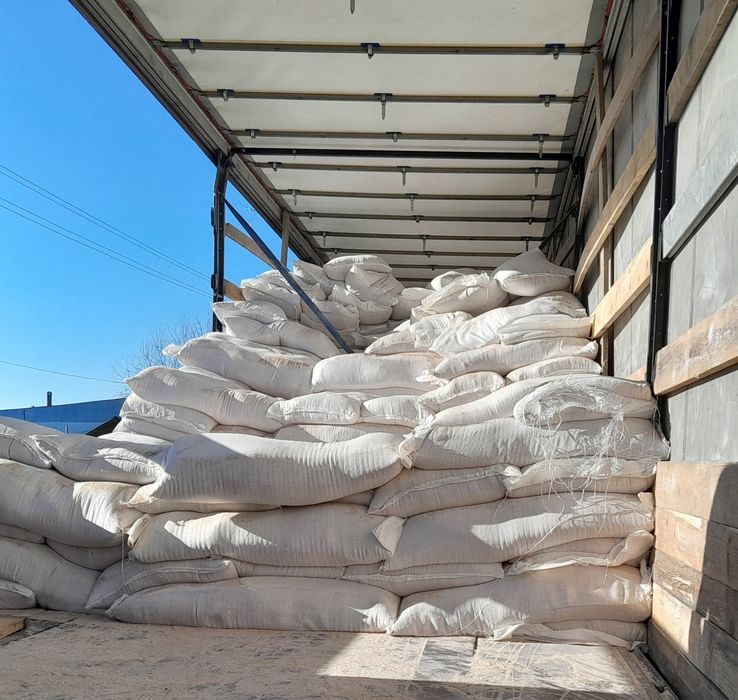 Vindem tarate grau .