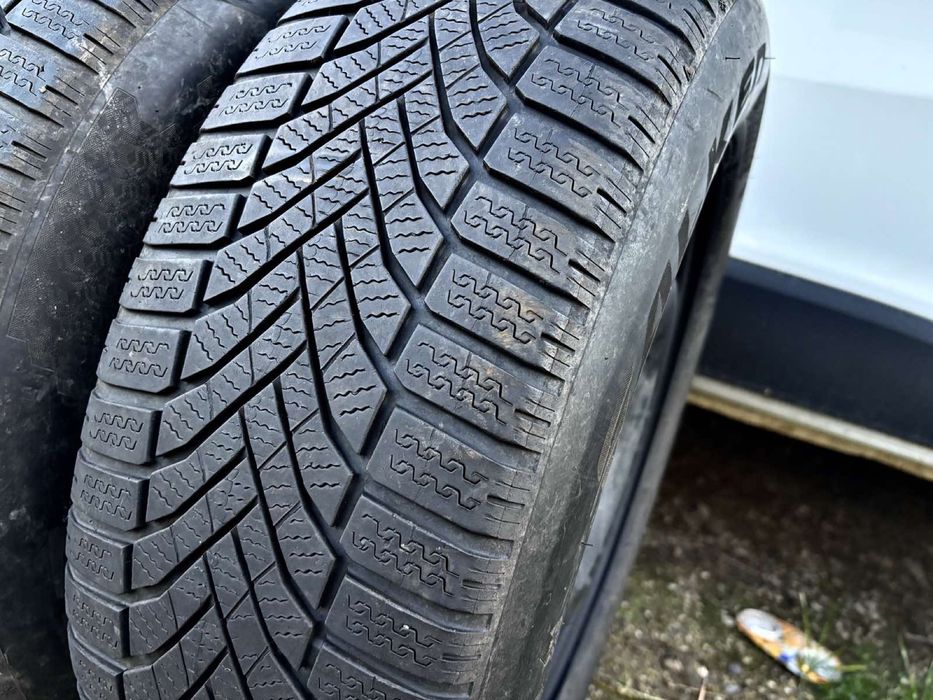 4бр. зимни гуми с джанти 215/65 R16 цола от Dacia Duster 5x114.3