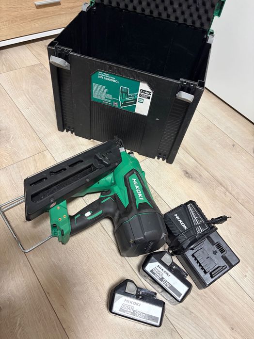 Такер HiKOKI - Hitachi акумулаторен безчетков 18 V, 5 Ah, за гвоздеи 50-90 мм, NR1890DBCL