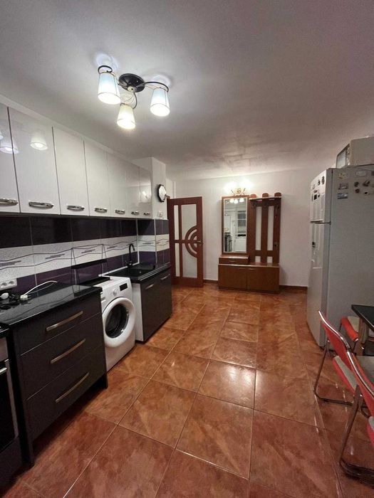 Inchiriez apartament 2 camere decomandate Obcini