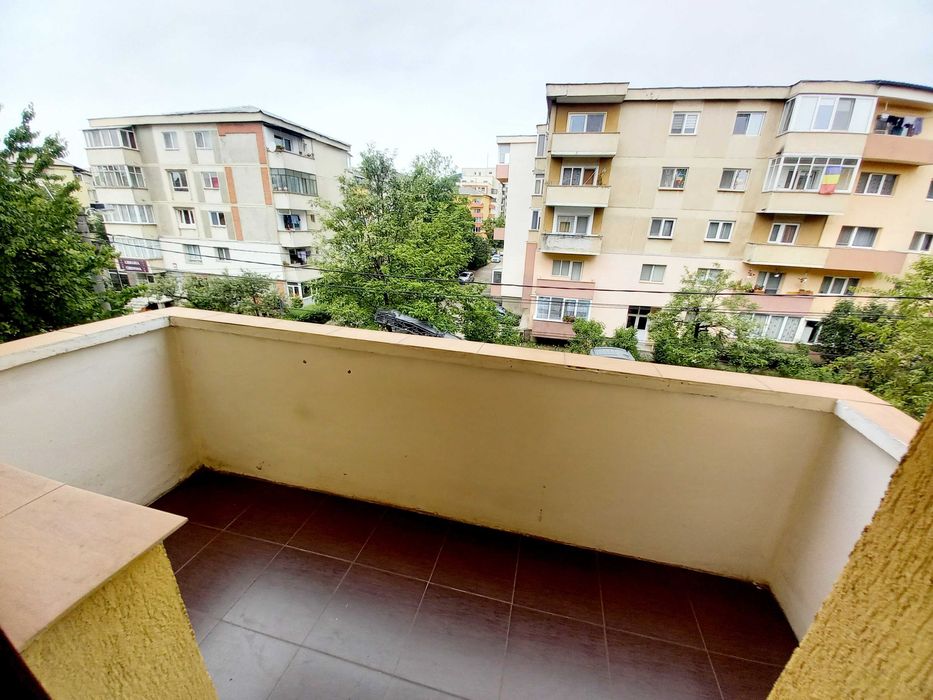 Inchiriez apartament 2 camere, decomandat, Etaj 2, Oituz/Marinex