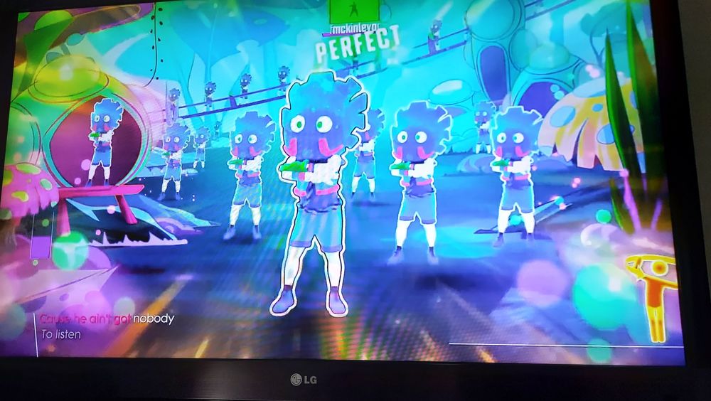 LG 3D, 42", 107 см