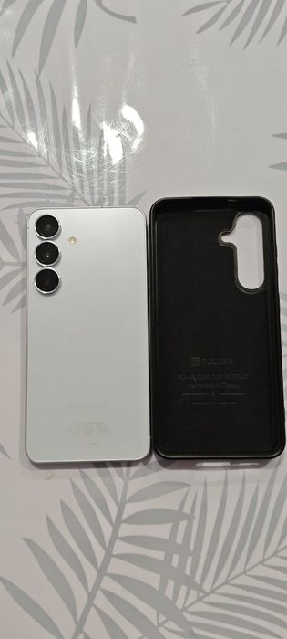 Продам самсунг S25 12/128gb