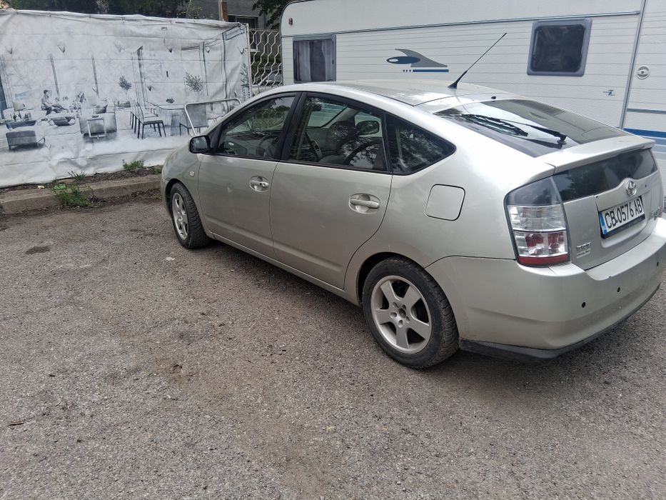 На части toyota prius 1,8 hibrid
