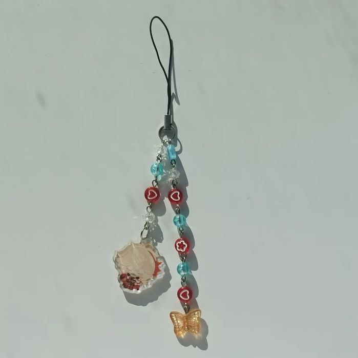 брелоки ручной работы.