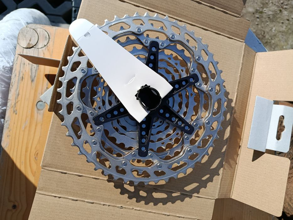 Caseta Shimano CS-M6100 Hyperglide 12 viteze 10-51T