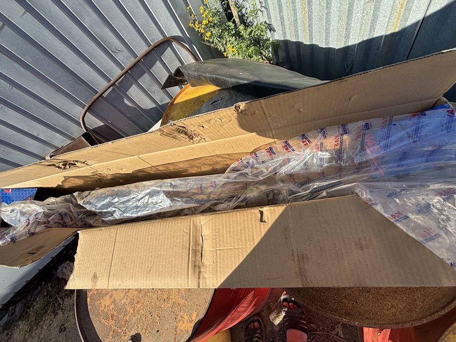 Продам рулевую рейку на хайлюкс