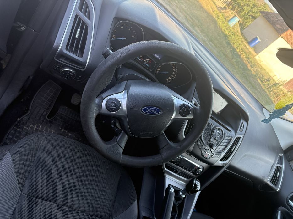 FORD Focus 2014 — imagine 3