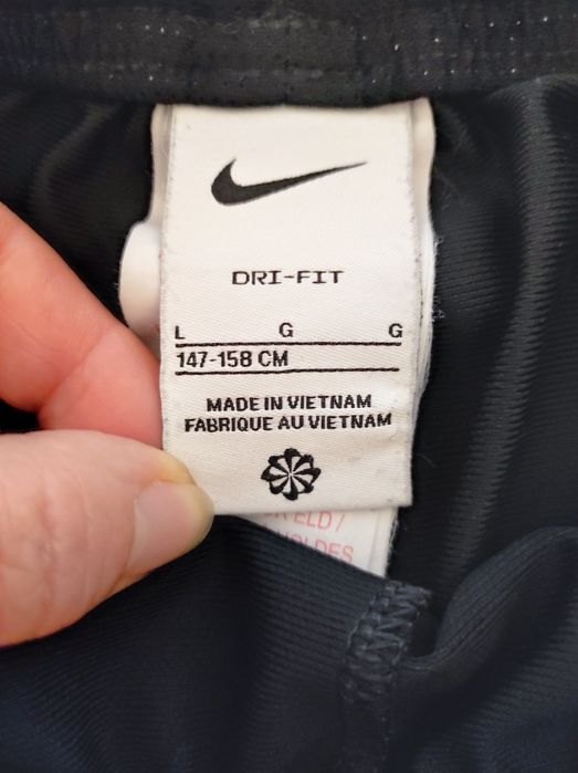 Долнище Nike  размер 147-158