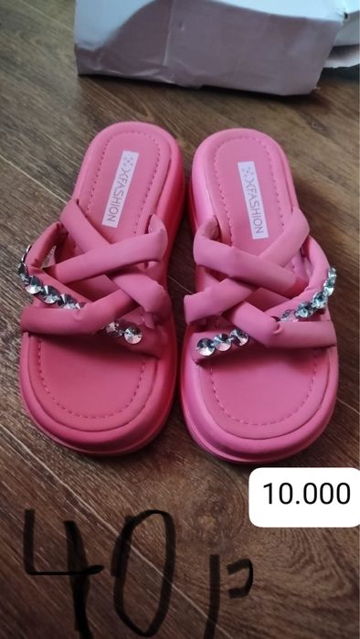 Обувь разная новая