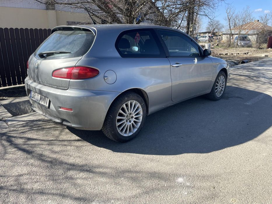 Vând alfa Romeo 147