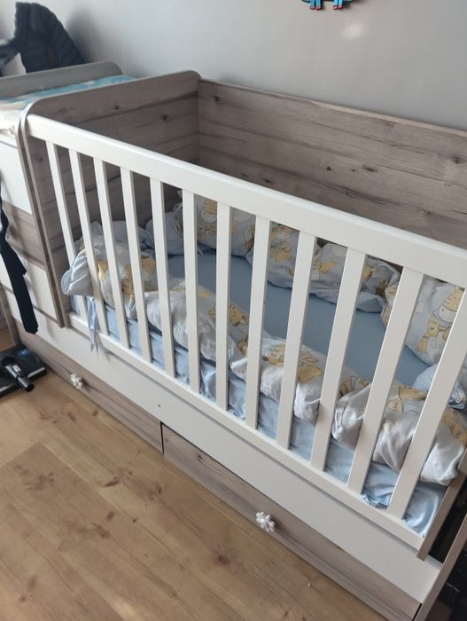 Бебешко легло от Айко