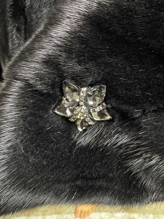 Продам норковую шубу