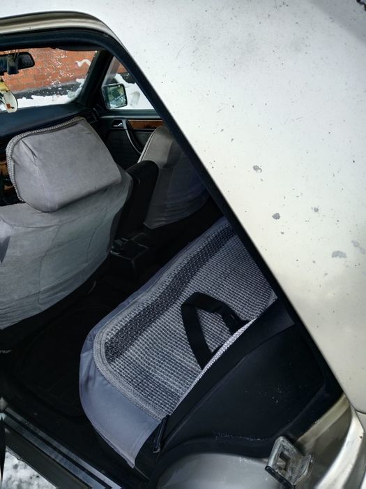 Продам машину мерседес