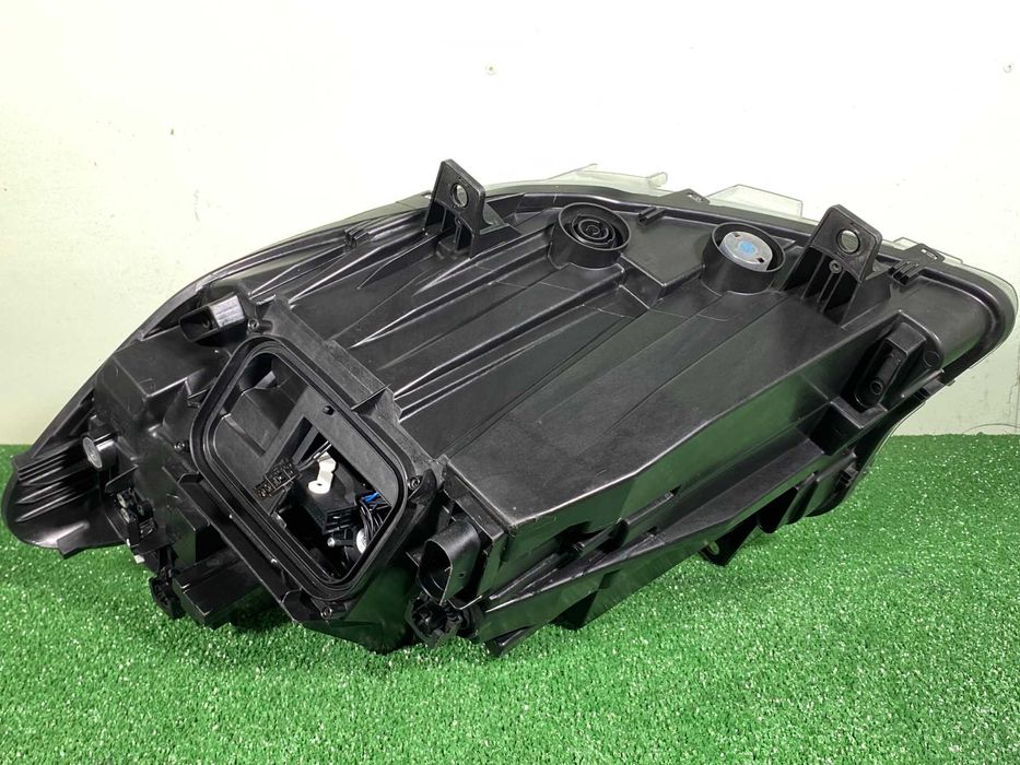 фар десен Mercedes Sprinter full Led 2018-2025 г. #1034V