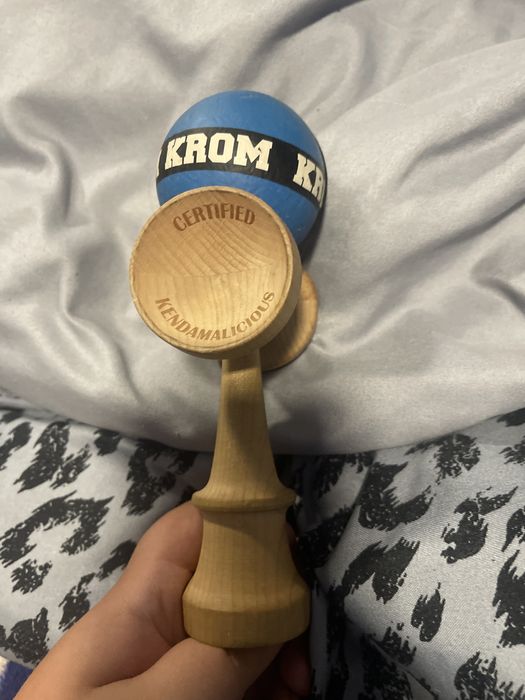 Kendama krom+ sweets