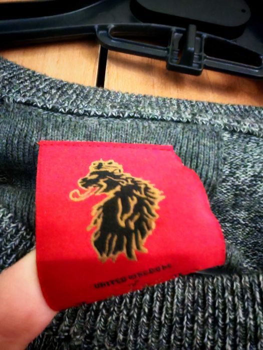 Vând pulover  Luke Sport